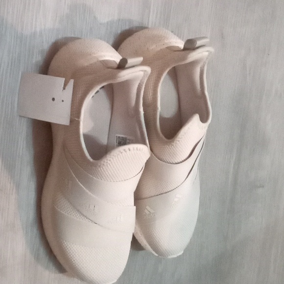 Adidas runners - Picture 2 of 4